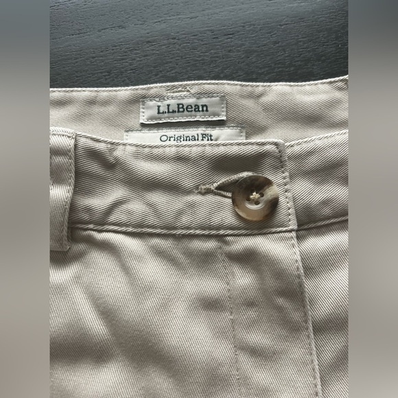 L.L. Bean Women’s Original Fit Khaki Shorts Size 8 - Picture 2 of 9
